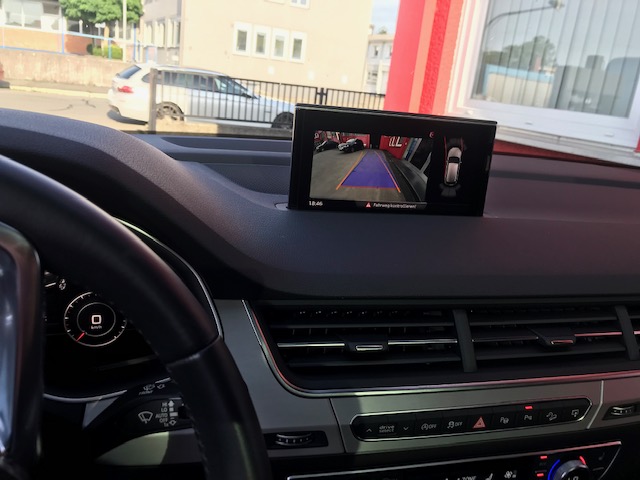 Rueckfahrkamera-nachruesten-Q7